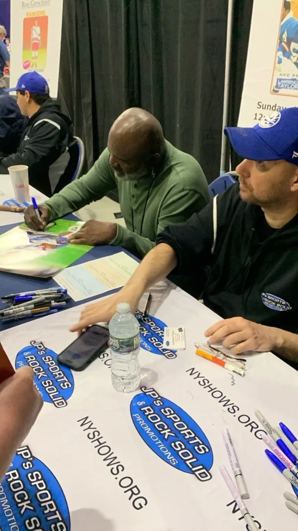 New York Giant All-Time Great Lawerence Taylor Autographed Funko Pop JSA / Coa - Image 3