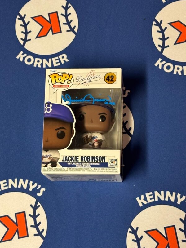 New York Yankee GOAT Mariano Rivera Autographed Jackie Robinson FUNKO POP Beckett Witness - Image 2