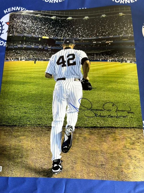 Mariano Rivera New York Yankee Auto 16x20 W/ Enter Sandman Ins Beckett Coa