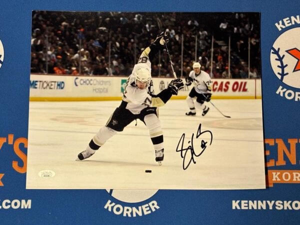 Pittsburgh Penguin G.O.A.T. Sidney Crosby Autographed 11x14 Photo JSA/ COA