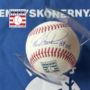 Cincinnati Reds Hall of Fame Great Barry Larkin Autographed Hall of Fame baseball