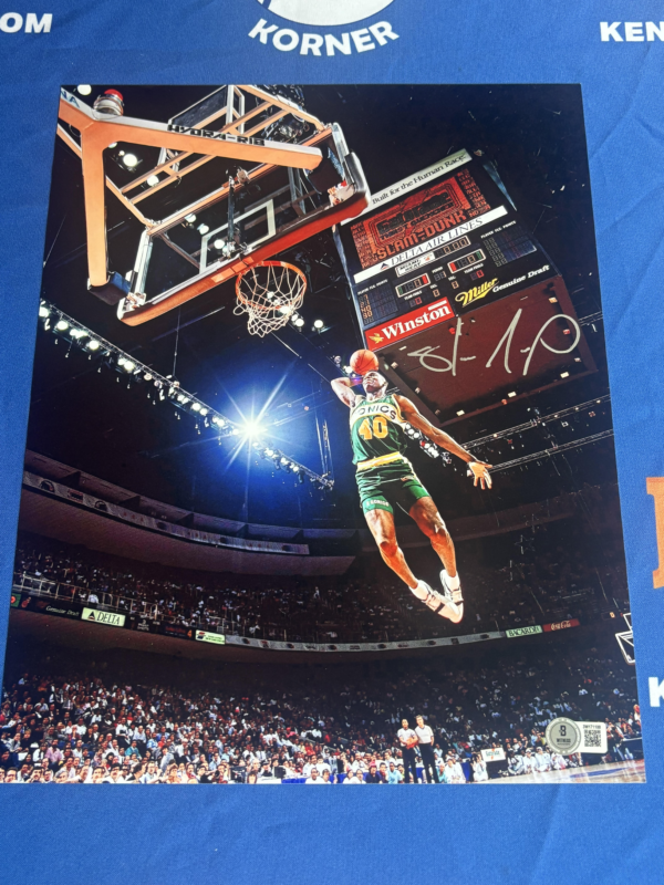 Seattle SuperSonics Legend Shawn Kemp Autographed 11x14 Photo