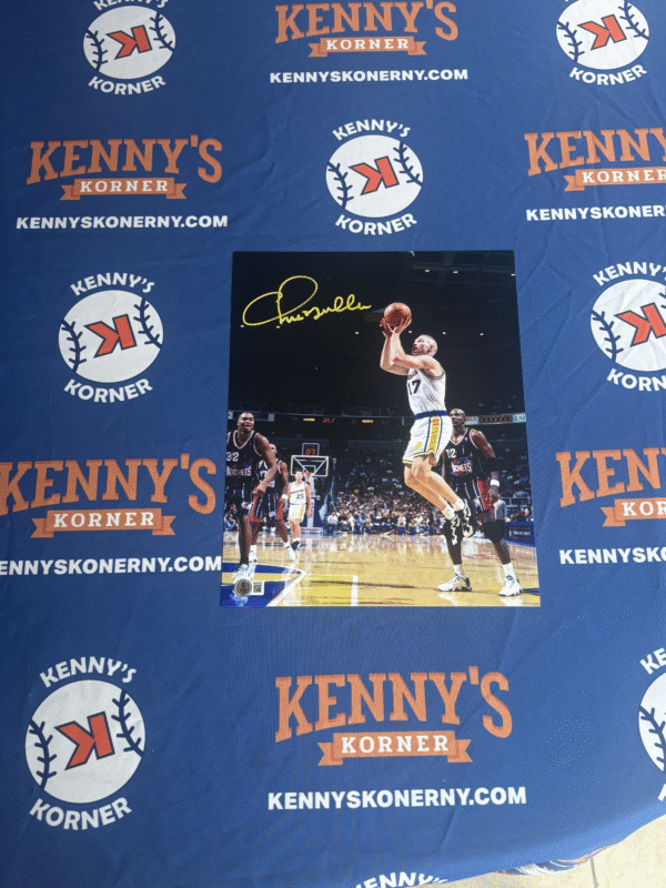 Golden State Warrior and NBA Hall Of Famer Chris Mullin autographed 11x14 photo. - Image 2
