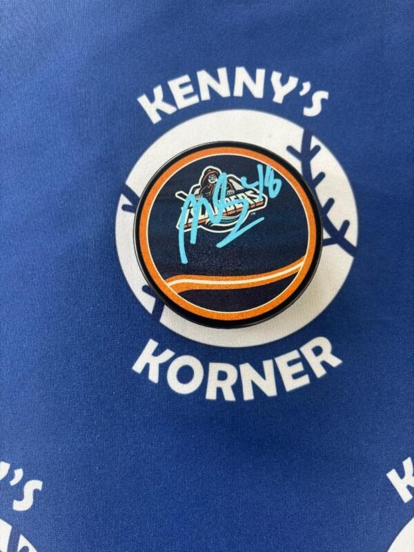 New York Islanders #1 Pick Matthew Schaffer Autographed NY Isles Retro Puck. Blue Paint. JSA / COA