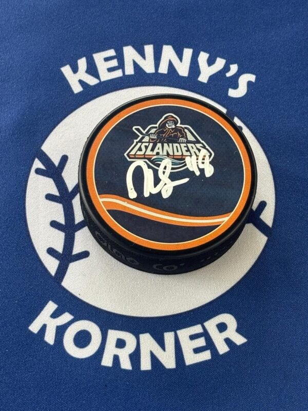 New York Islanders #1 Pick Matthew Schaffer Autographed Retro Puck White Paint Pen. JSA / COA