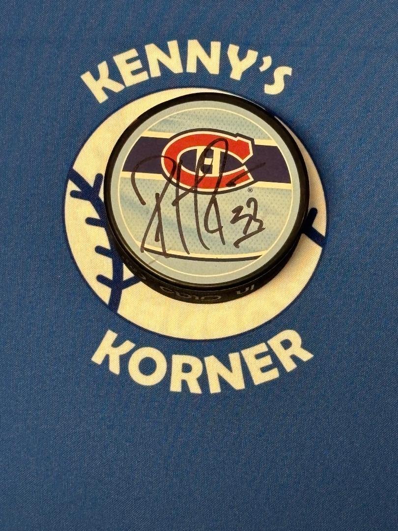 Montreal Canadien Legend, GOAT, All Time Goalie Patrick Roy Autographed Canadien Retro Puck JSA/ COA
